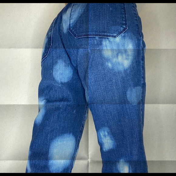 Bleached high Waisted Boot Cut Jeans - Picture 4 of 8